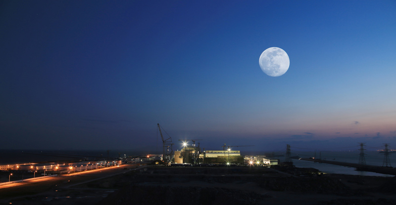 夜幕下的福清核電廠